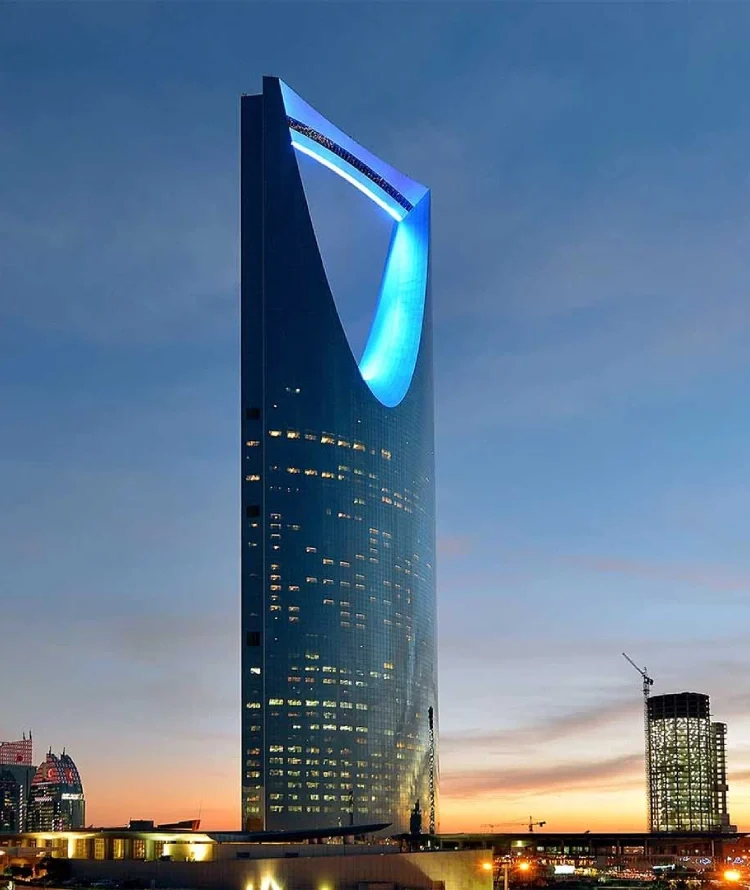 Kingdom-Centre-Tower-Saudi